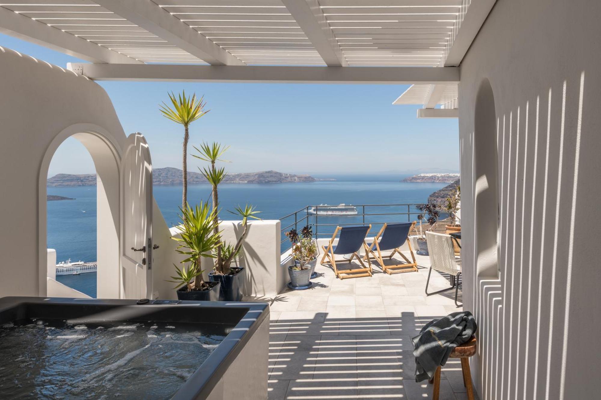 Porto Fira Suites Екстер'єр фото