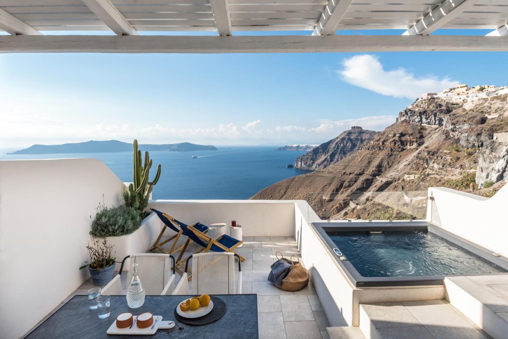 Porto Fira Suites Екстер'єр фото