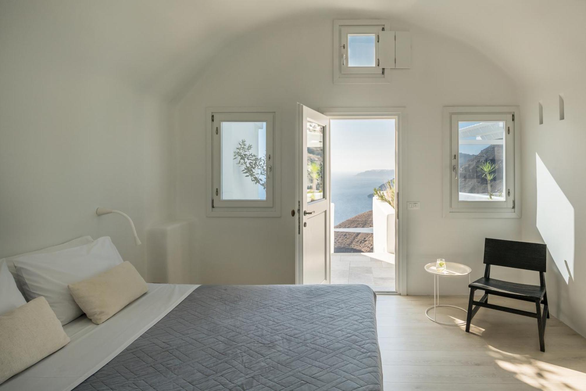 Porto Fira Suites Екстер'єр фото