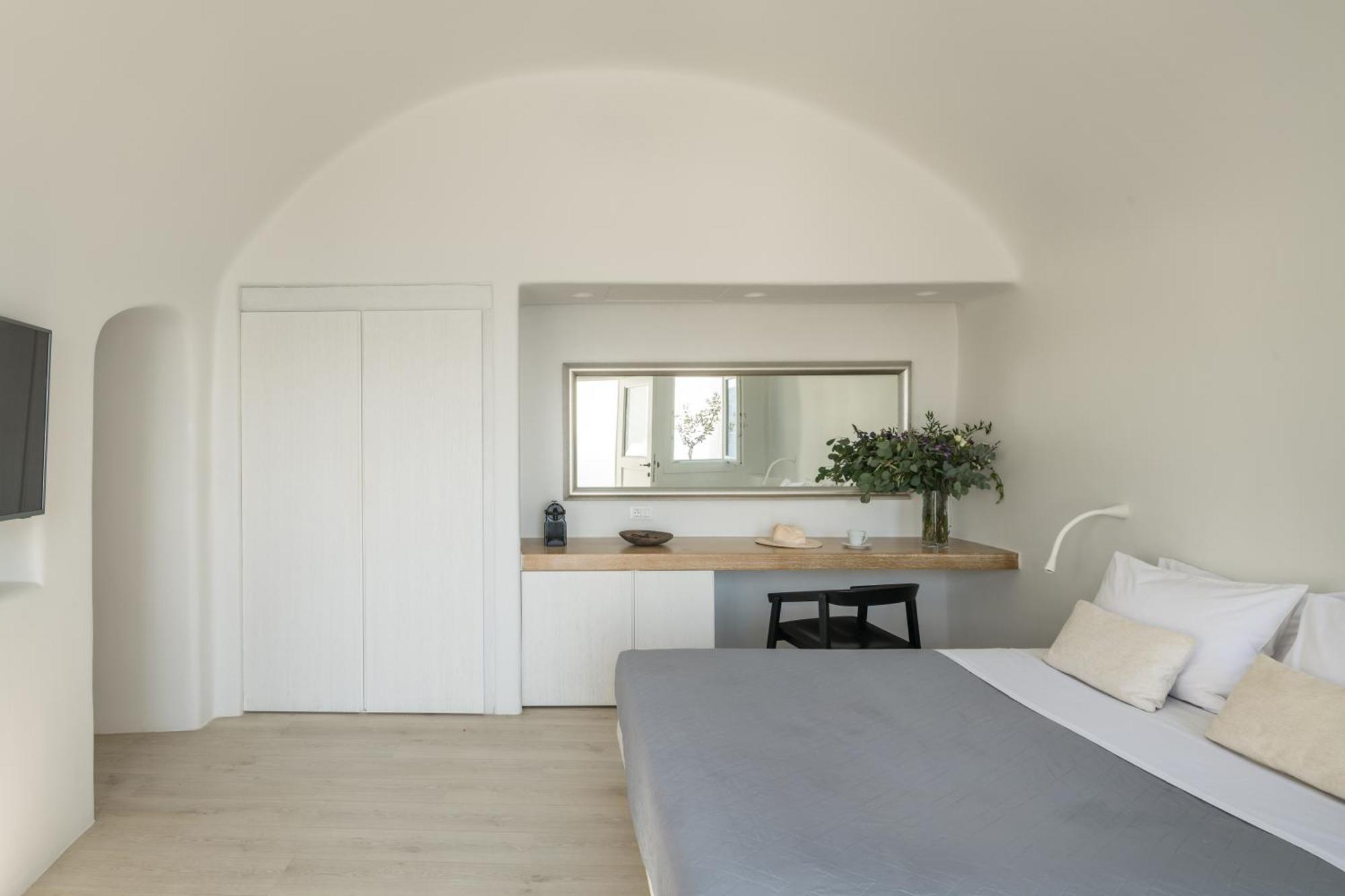Porto Fira Suites Екстер'єр фото
